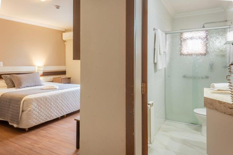 Hotel Bertoluci Gramado Phòng bức ảnh